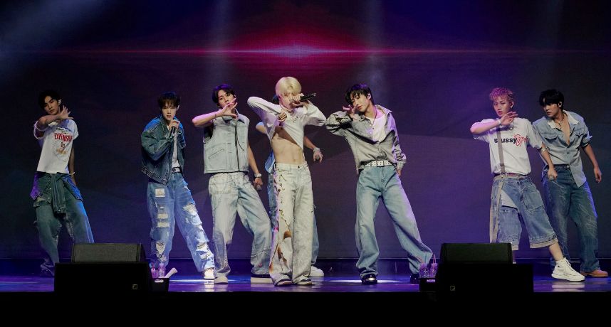 「新勢力人氣男團」ARKis首場見面會！全方位才華大爆發 特別舞台齊發給足滿滿福利